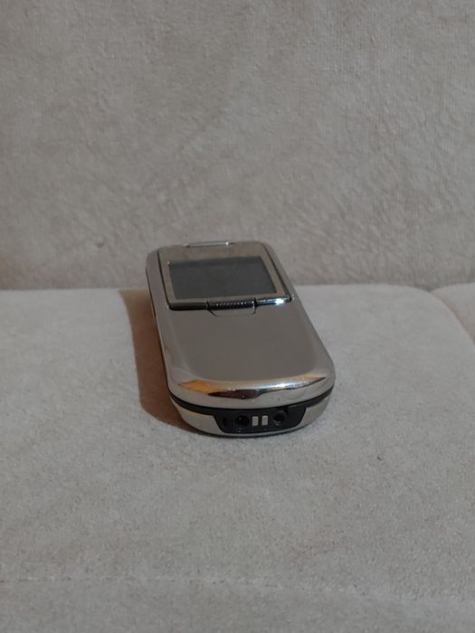 Продаеться телефон Nokia 8800