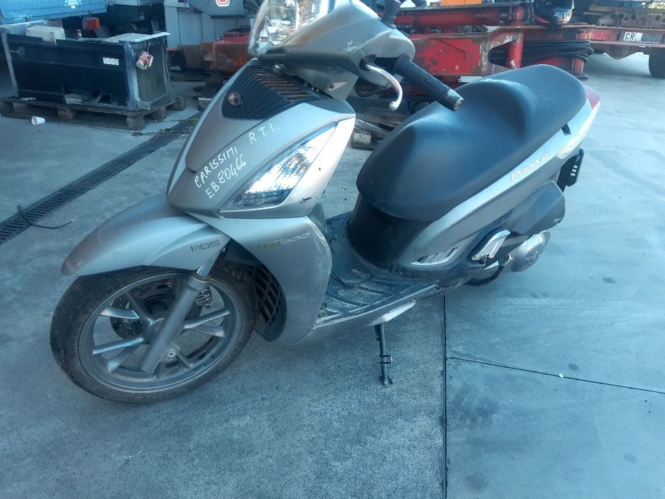 Скутер Кимко (kymco People GTI 300) 2017 г.-на части