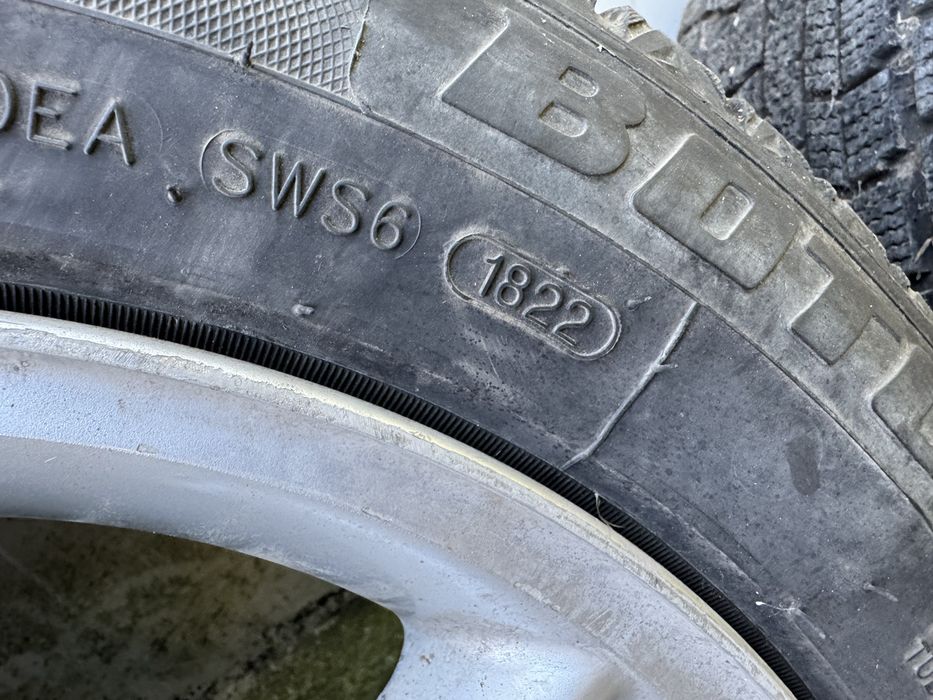 4 бр оригинални джанти 16ки Mercedes C класа W203 с всесезонни гуми 205/55/16