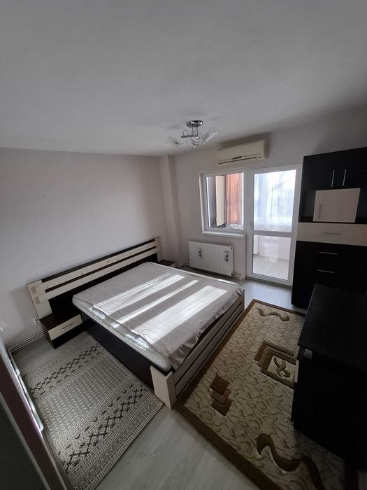 Vand apartament decomandat 2 camere - etaj 1 / 4