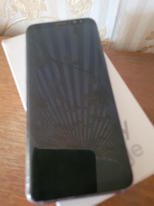 Продам  телефон SAMSUNG  S8 Galaxy edqe