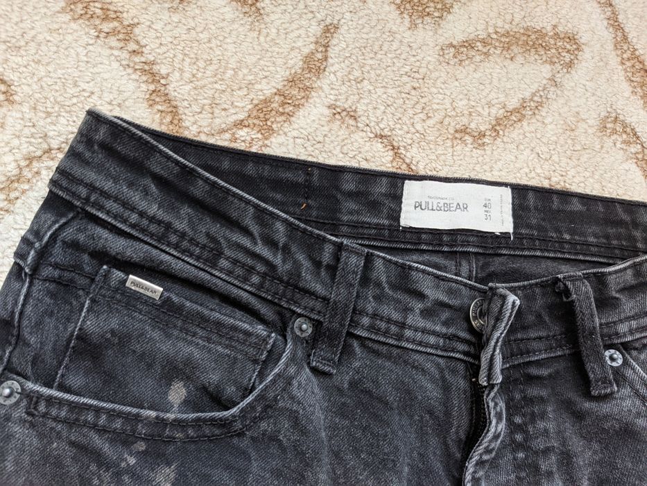 Blugi Pull&Bear Distressed NOI