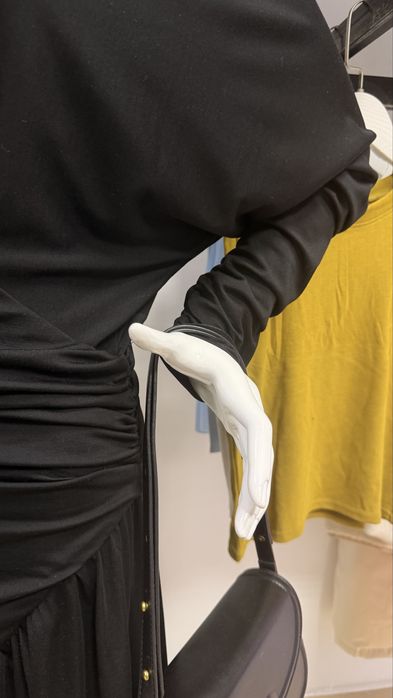 Продам манекен в хорошем состояние