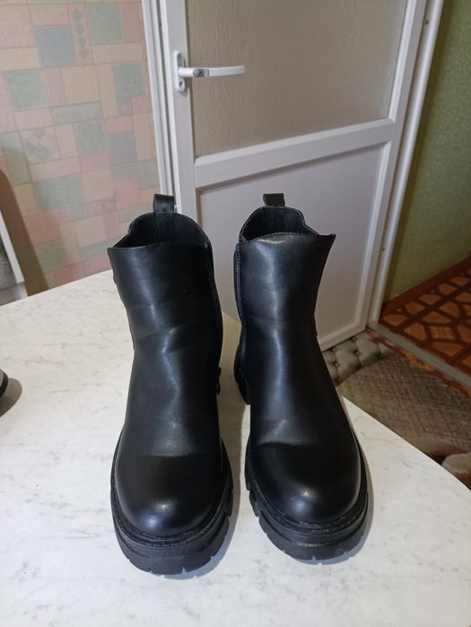 Сапоги женские новые