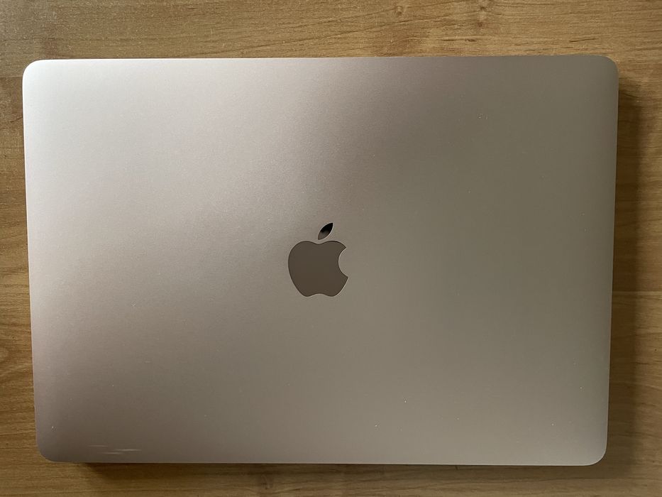 MacBook Air M1 8ГБ/256ГБ