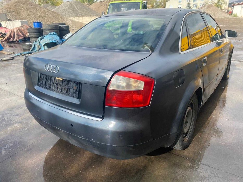 Dezmebrez audi a4 b6 2.0 d/1.9d /bara /far/capota/motor/oglinda/stop/