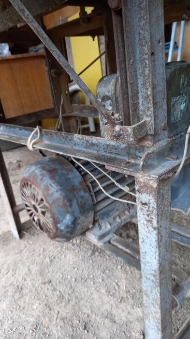 Станок деревообрабатываюший " циркулярка"