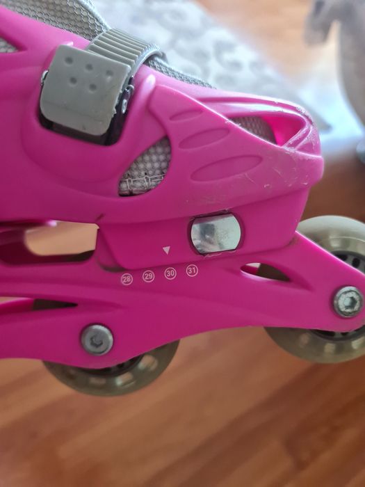 Роликовые коньки