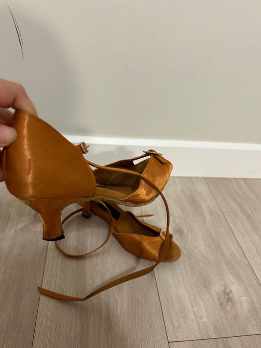 Туфли для танцев