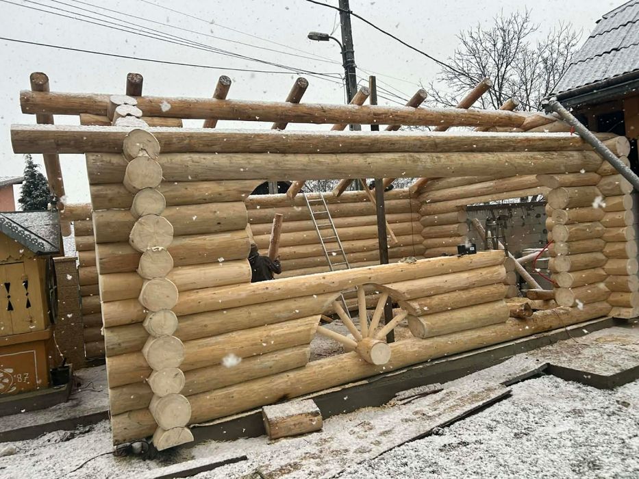 Foișor casa lemn leagăn si masa gradina