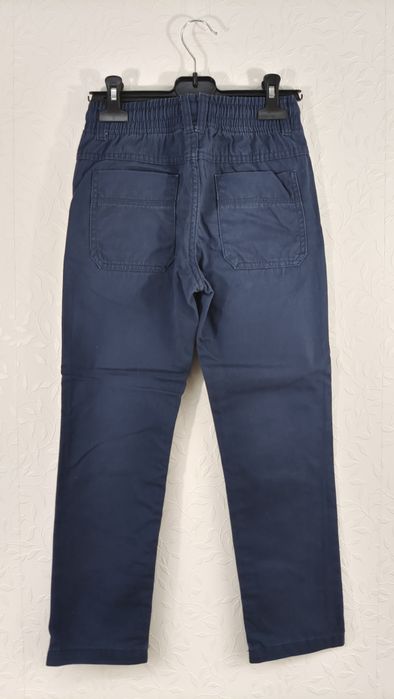 Pantaloni- in extenso- 8 ani