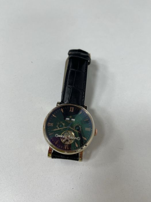 Часы наручные механические