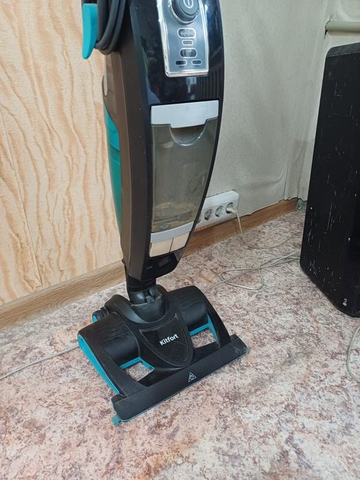 Продам пылесос моющий