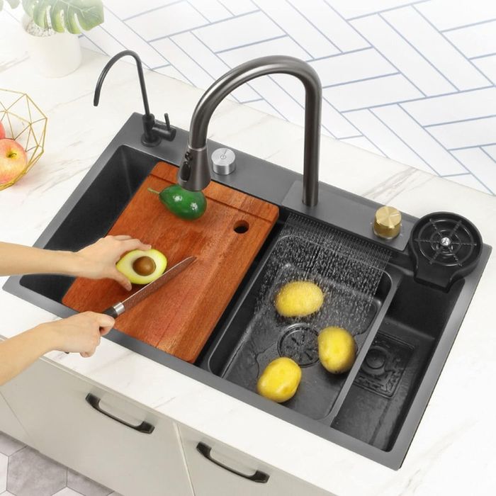 Луксозна кухненска мивка с нано покритие и смарт функции - НОВА