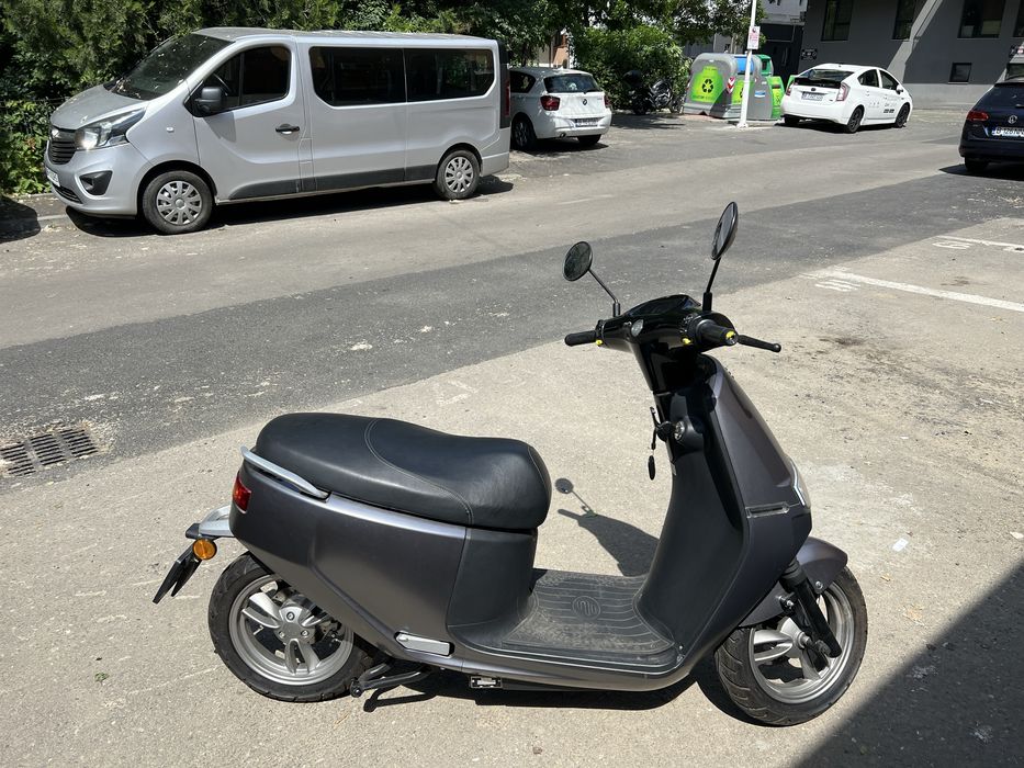 Scuter electric Ecooter E2