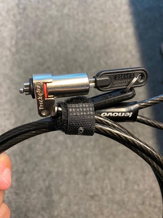 Vand Cablu Securitate Lenovo Kensington + incarcator Lenovo ieftin