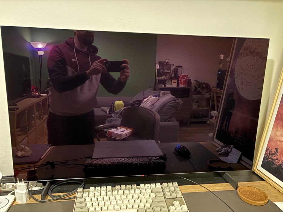 LG C5 OLED 42 инча