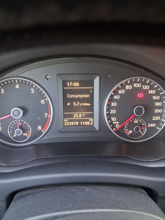 Vând VW golf 6 plus 1,4 B înmatriculată RO