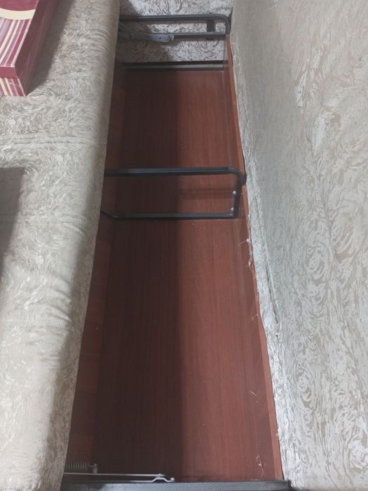 Продаю диван б/у