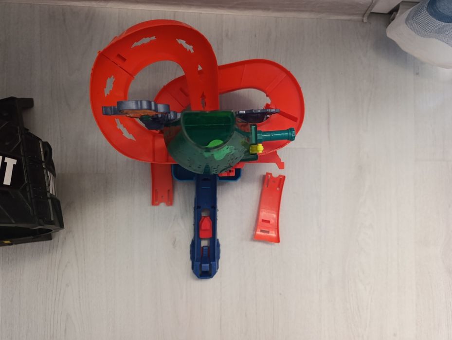 Писти Hot Wheels