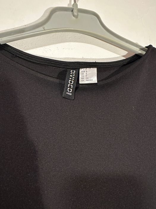 Rochie neagră elegantă cu volane, H&M, S