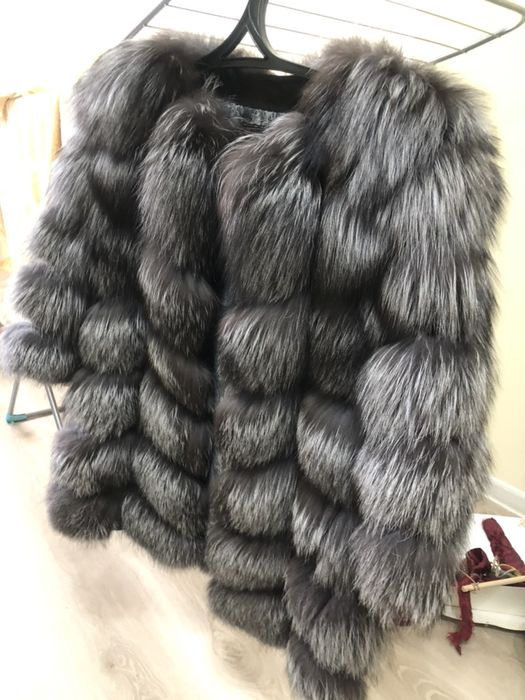 Продам шубу из чернобурки