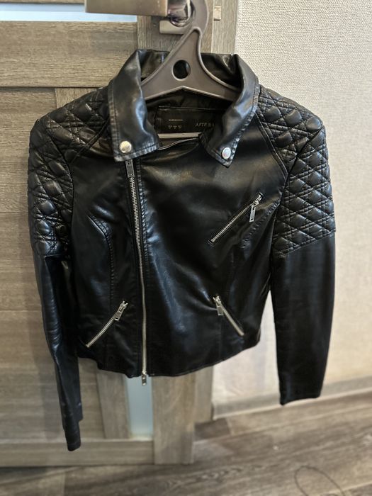 Косуха кожаная красивая