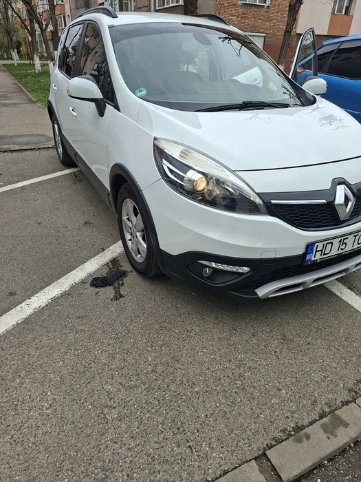 Vând Renault senic x-mode