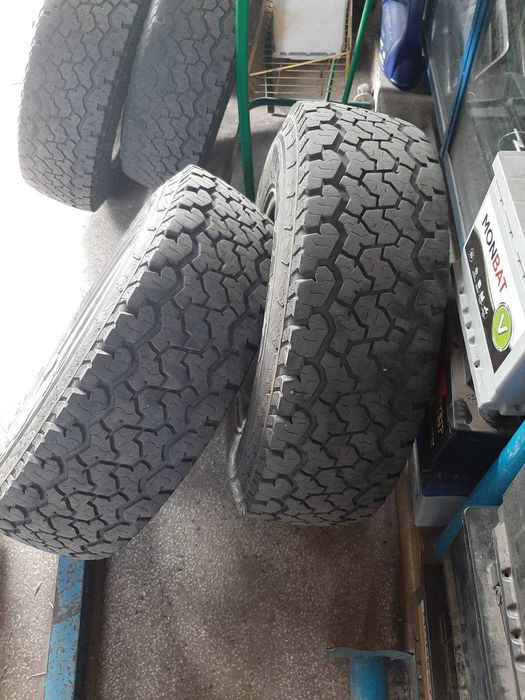 Джанти EMR 15" 5x114.3 / 7Jx15H2 с гуми Maxxis Worm-Drive 215/75/R15