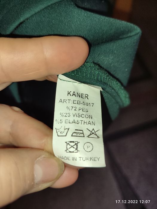 Продам женские платья.