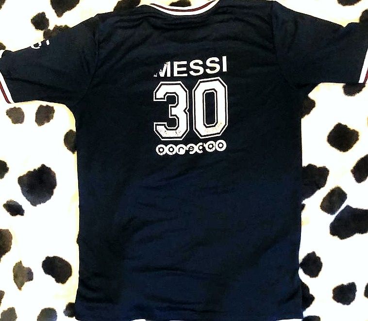 Vând tricou Messi