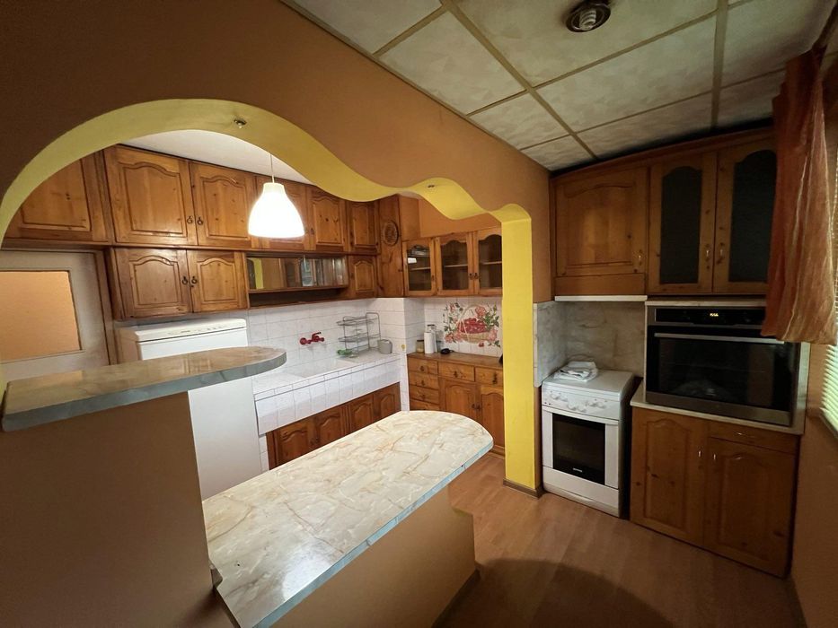 Продава се Четиристаен апартамент в Бургас, Долно Езерово - 110 кв.м за 1041 €/кв.м - Снимка #3