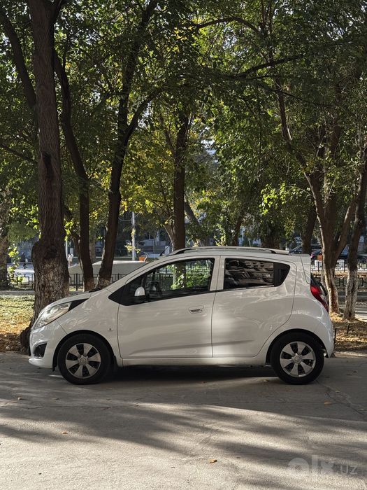 Chevrolet Spark Avtomat 2017-yil