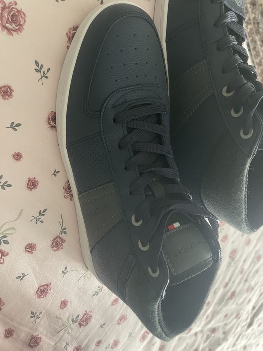 Tommy hilfiger high top sneakers