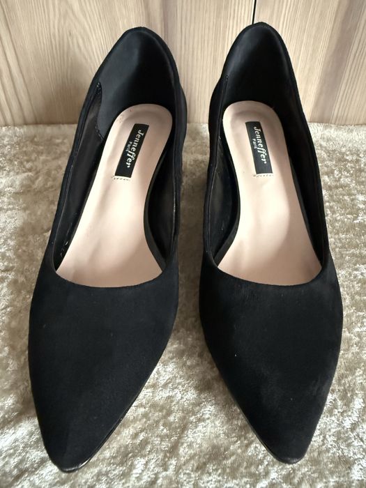 Чёрные туфли Jennifer