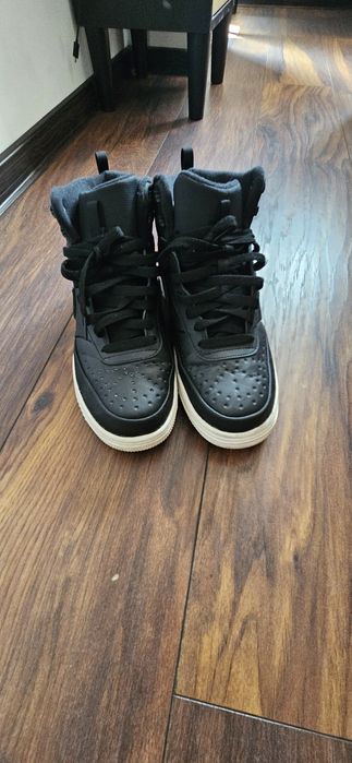 Pantofi Nike Court Vision Mid