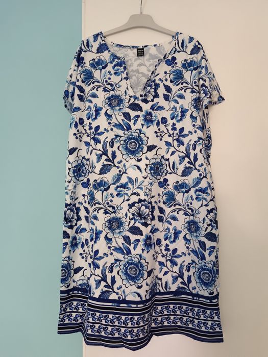 Свежи рокли с цветя