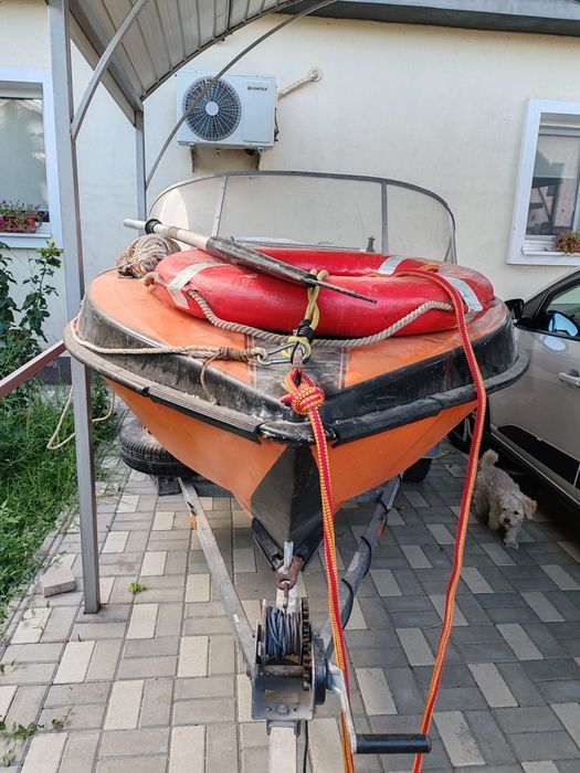 Barca RIA cu motor