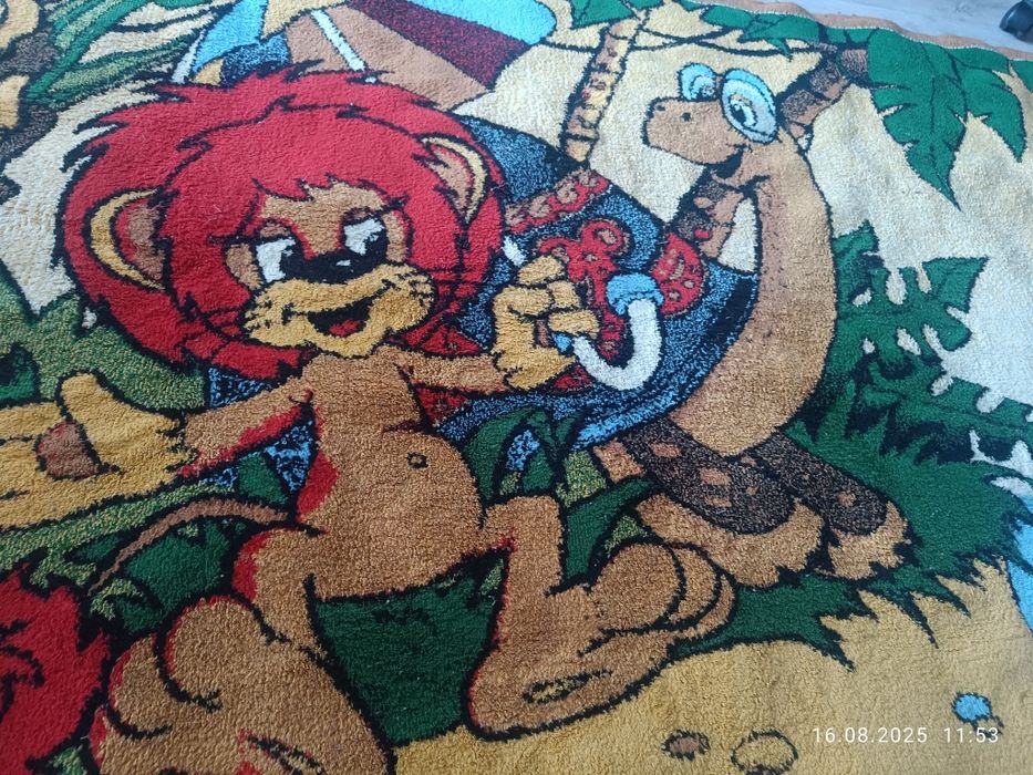 Продам детский ковер палас