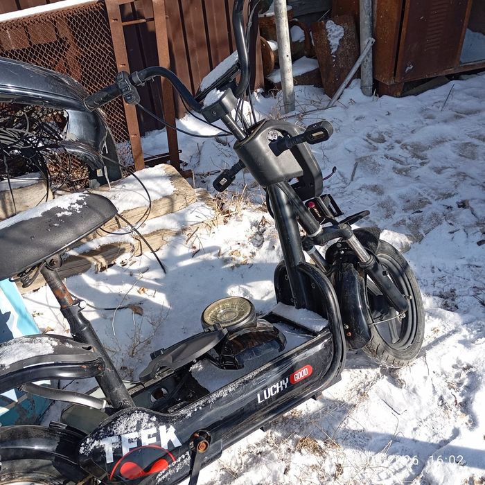 Скутер сатылады.