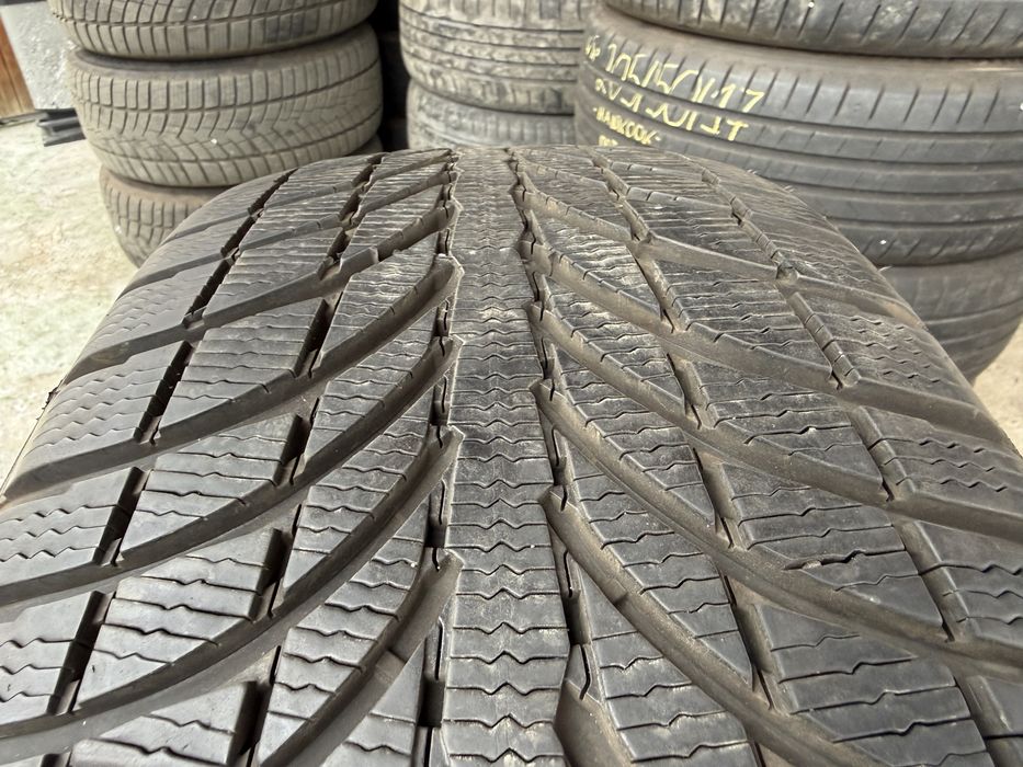 4бр. ОТЛИЧНИ Зимни Гуми С Борд 235/55R/19 **MICHELIN** DOT:0722- 7.0мм.+4.7мм.