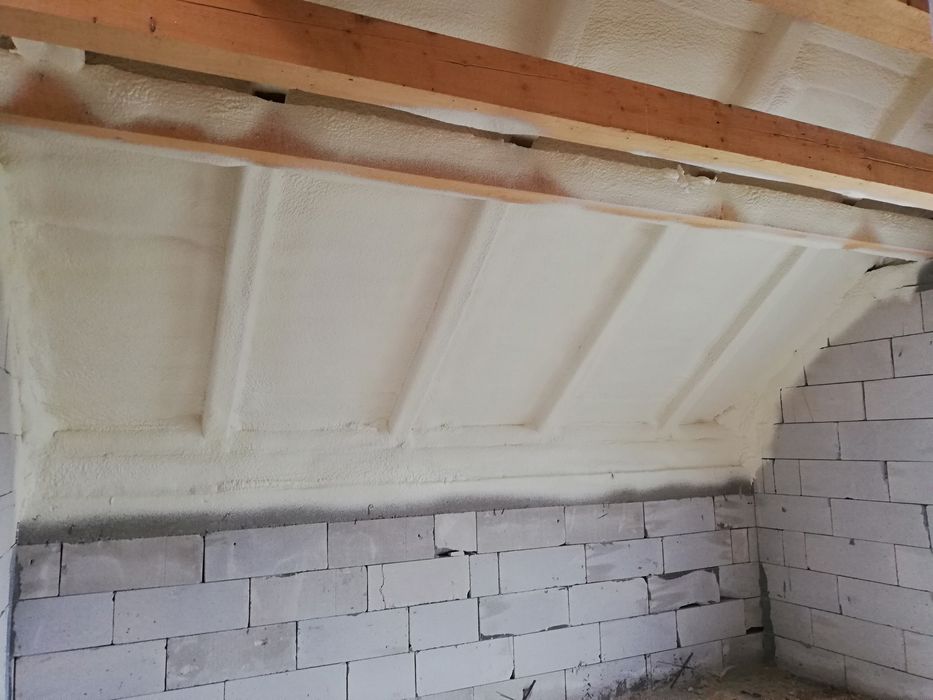 Izolații cu spumă poliuretanică