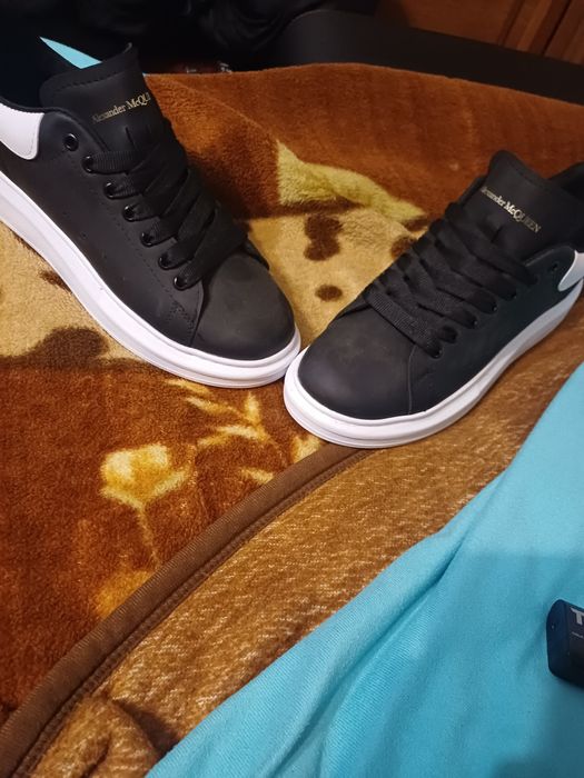 Vand Alexander McQUEEN