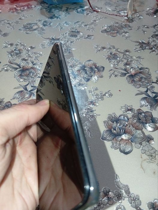 Xiaomi 12T yaxshi xolatda pul zarur