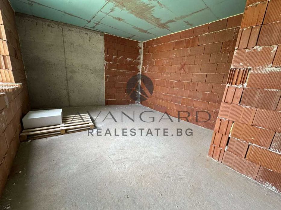 Продава се Двустаен апартамент в Пловдив, Кършияка - 83 кв.м за 894 €/кв.м - Снимка #3