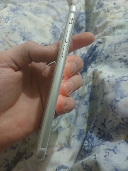 В продаже iphone 8