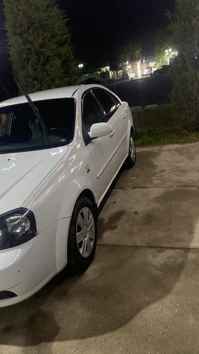 Srochni sotamiza lacetti 1.8