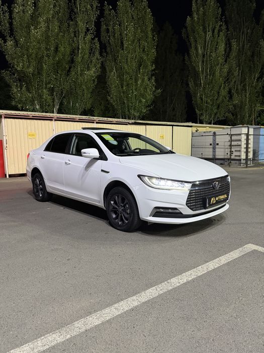 BYD Qin EV 2023 — 2