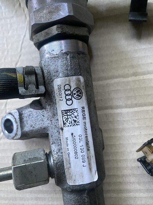 Комплект дюзи с Гнп за AUDI A6 SEAT Skoda VW 08-15 год Ауди 03l130277j