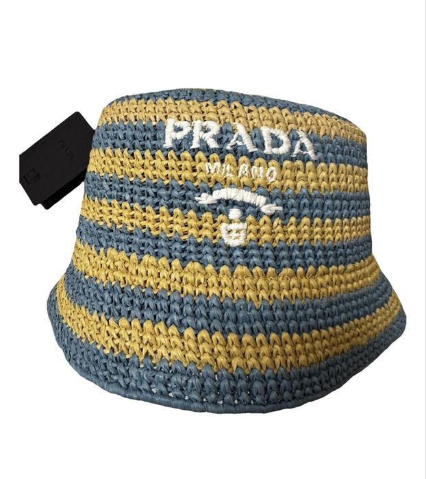 Оригинална шапка Prada